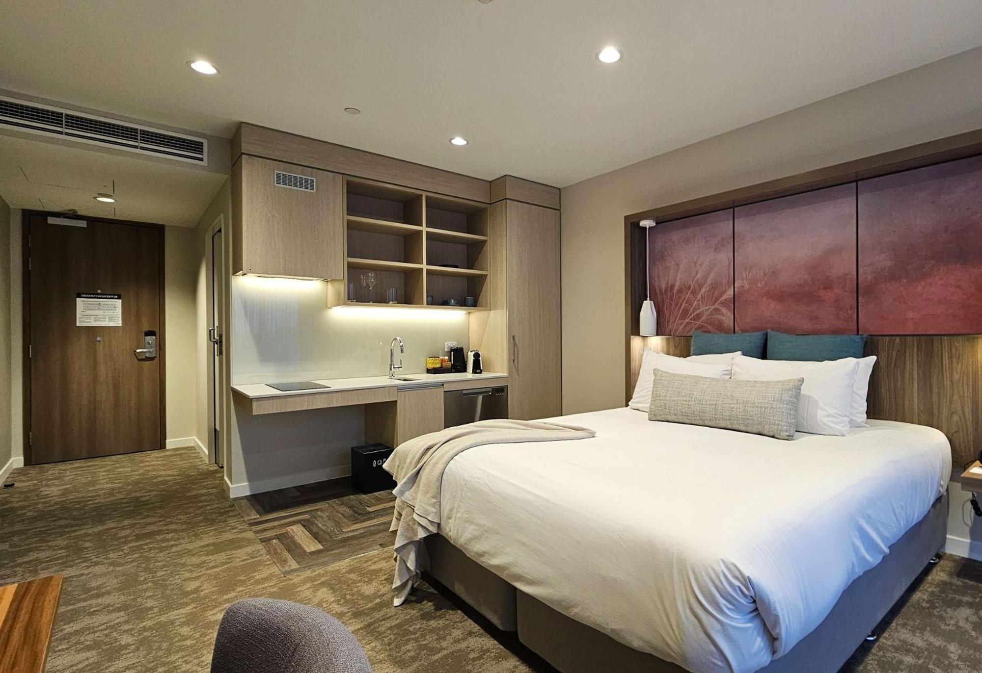 Sudima Christchurch City Exterior photo A room at the hotel